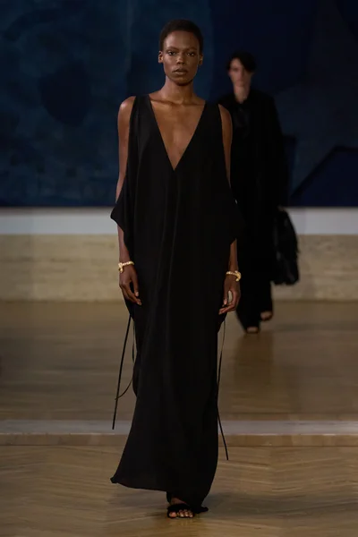 Look 36